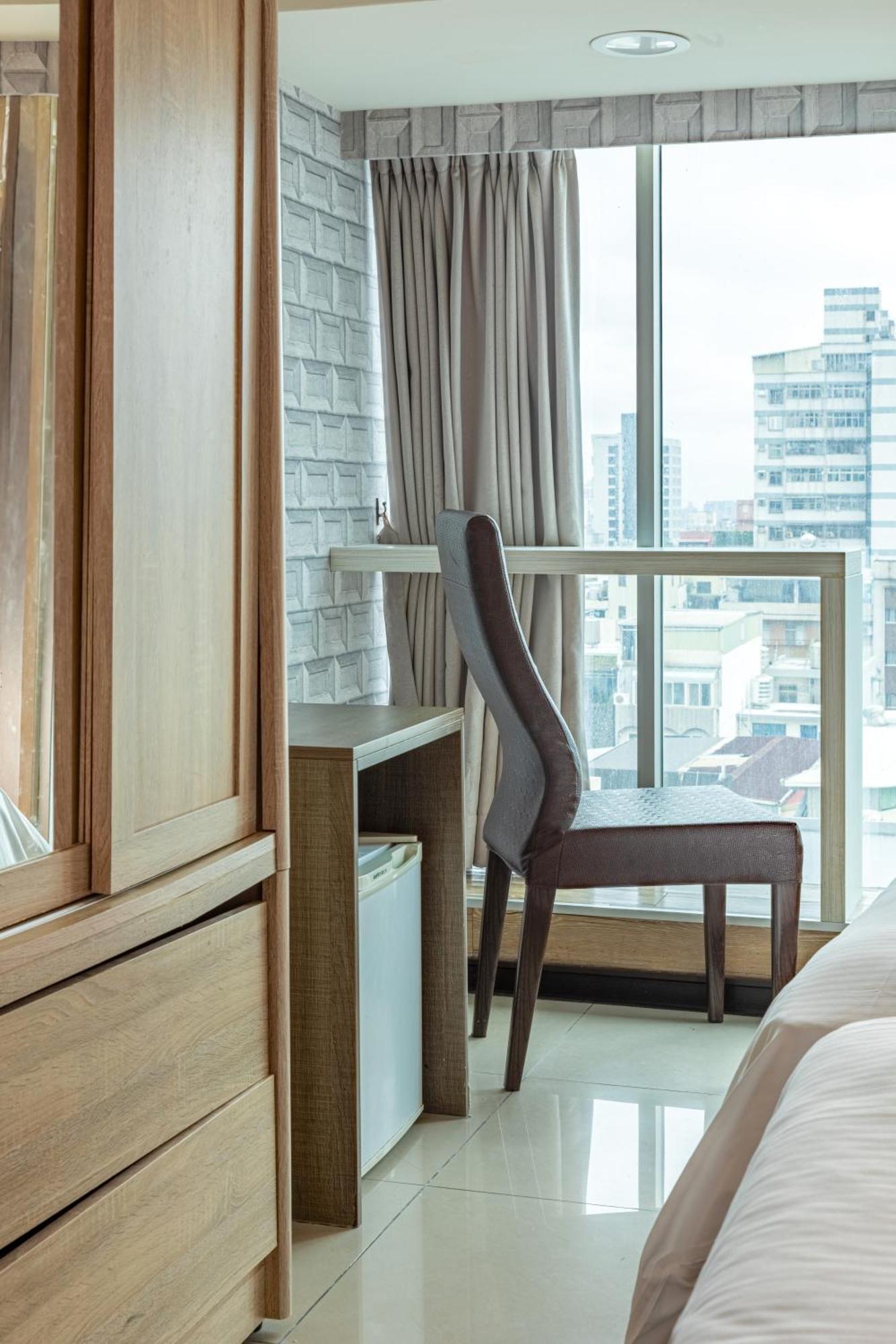 E Lim Hotel Zhongli Quarto foto